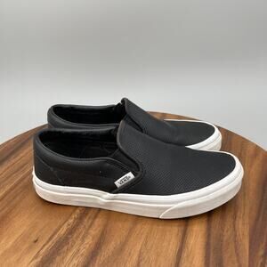 Vans Classic Shoes Womens Size 7 Black Leather Slip On Casual Comfort Sneakers